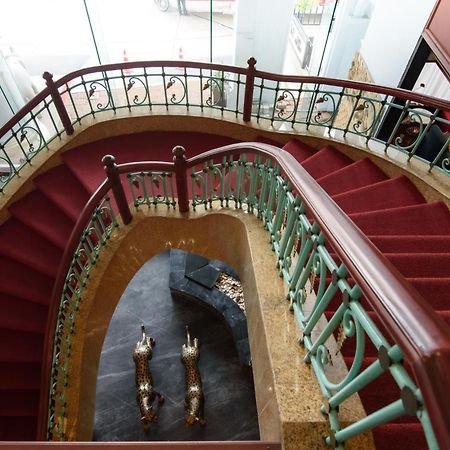 Town In Town Hotel Bangkok Luaran gambar