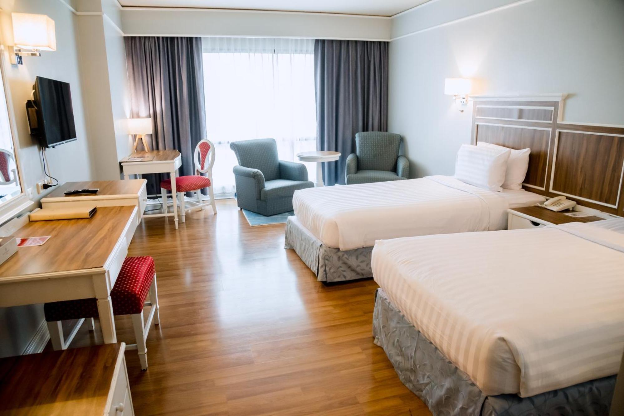 Town In Town Hotel Bangkok Luaran gambar